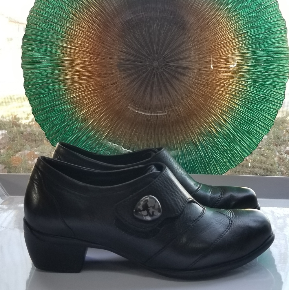 Romika Anna2 Low Cut Black Leather Booties